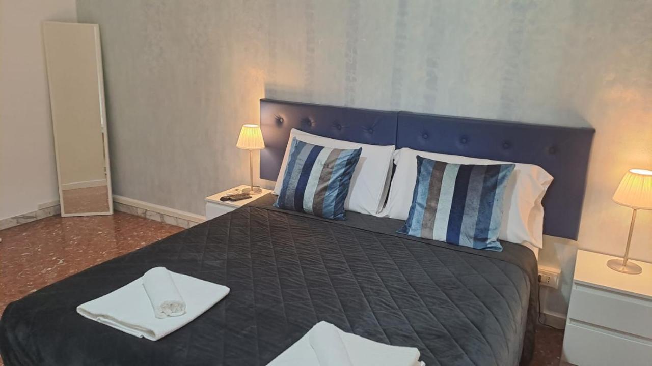 Готель In Roma Life Екстер'єр фото